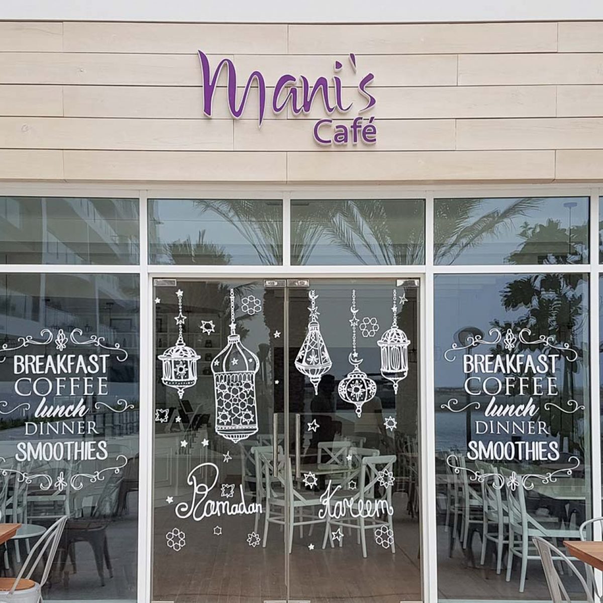MANI’S | Cafe