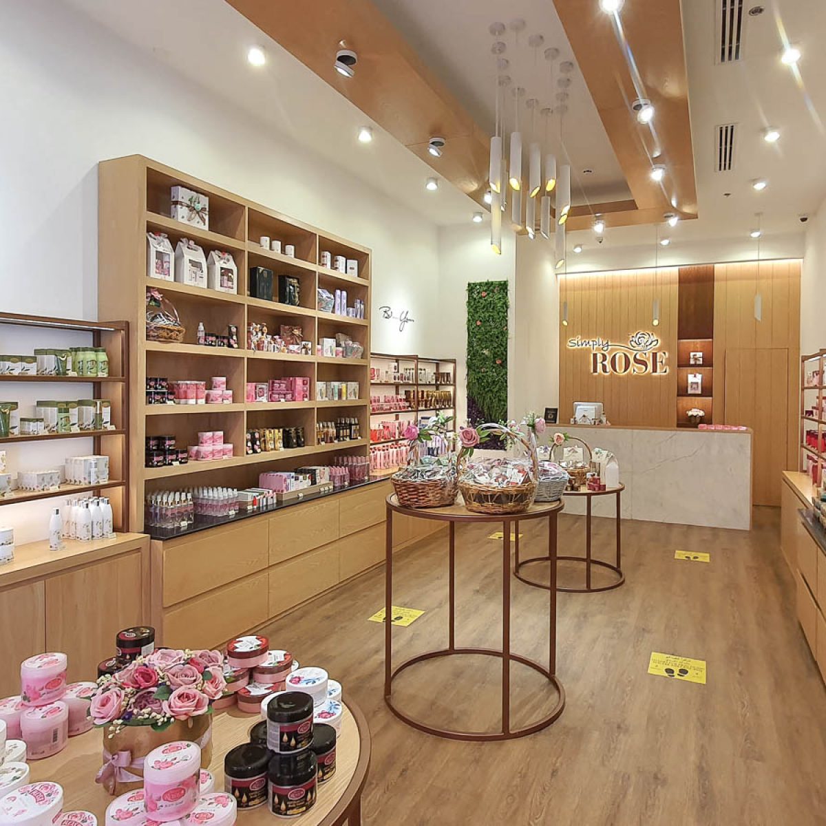 SIMPLY ROSE | Retail Shop