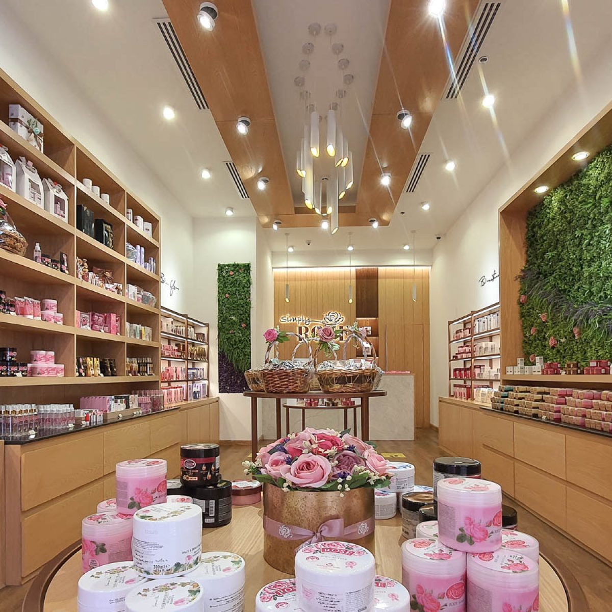 SIMPLY ROSE | Retail Shop