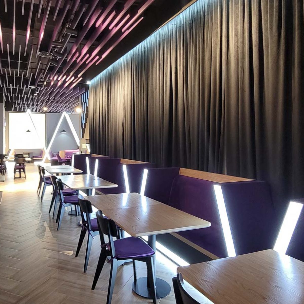 OZZ | Restaurant