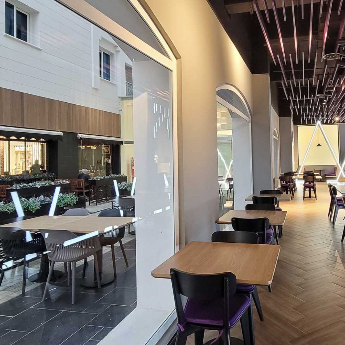 OZZ | Restaurant