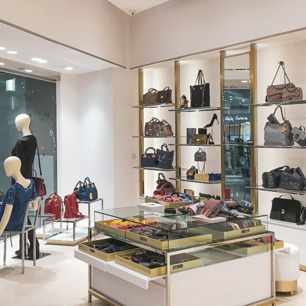 LIUJO | Retail Shop